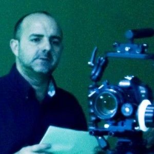 Luis Endera dirige Desde el infierno