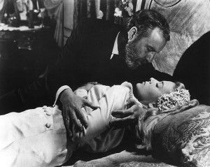 Fernando Rey y Silvia Pinal en una conocida escena de Viridiana