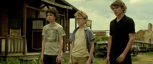 Aux yeux des vivants (Alexandre Bustillo, Julien Maury)