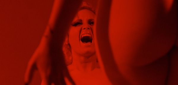 Mania (Jessica Cameron)