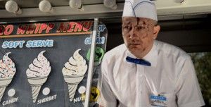 Chocolate Strawberry Vanilla (Stuart Simpson)