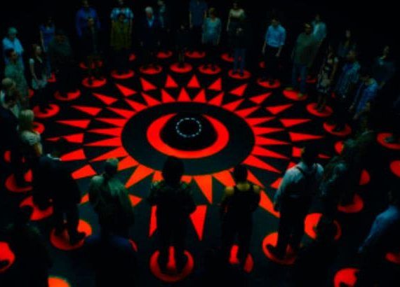 Circle (Aaron Hann, Mario Miscione)