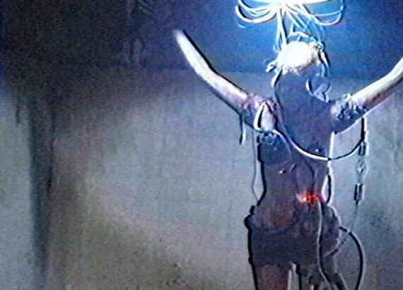 V/H/S/94 (Simon Barrett, Chloe Okuno, Ryan Prows, Jennifer Reeder, Timo Tjahjanto)